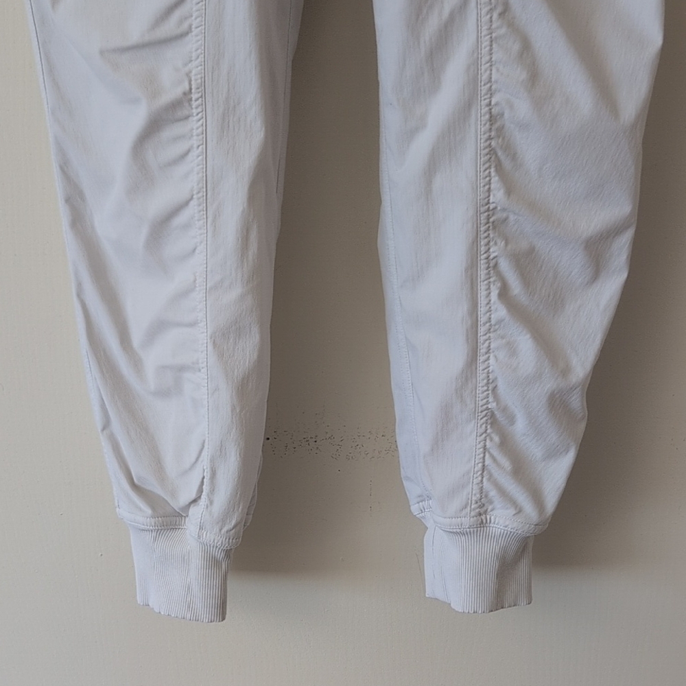 lululemon athletica Womens 2 Dance Studio Joggers White Activewear Athleisure - Picture 2 of 9